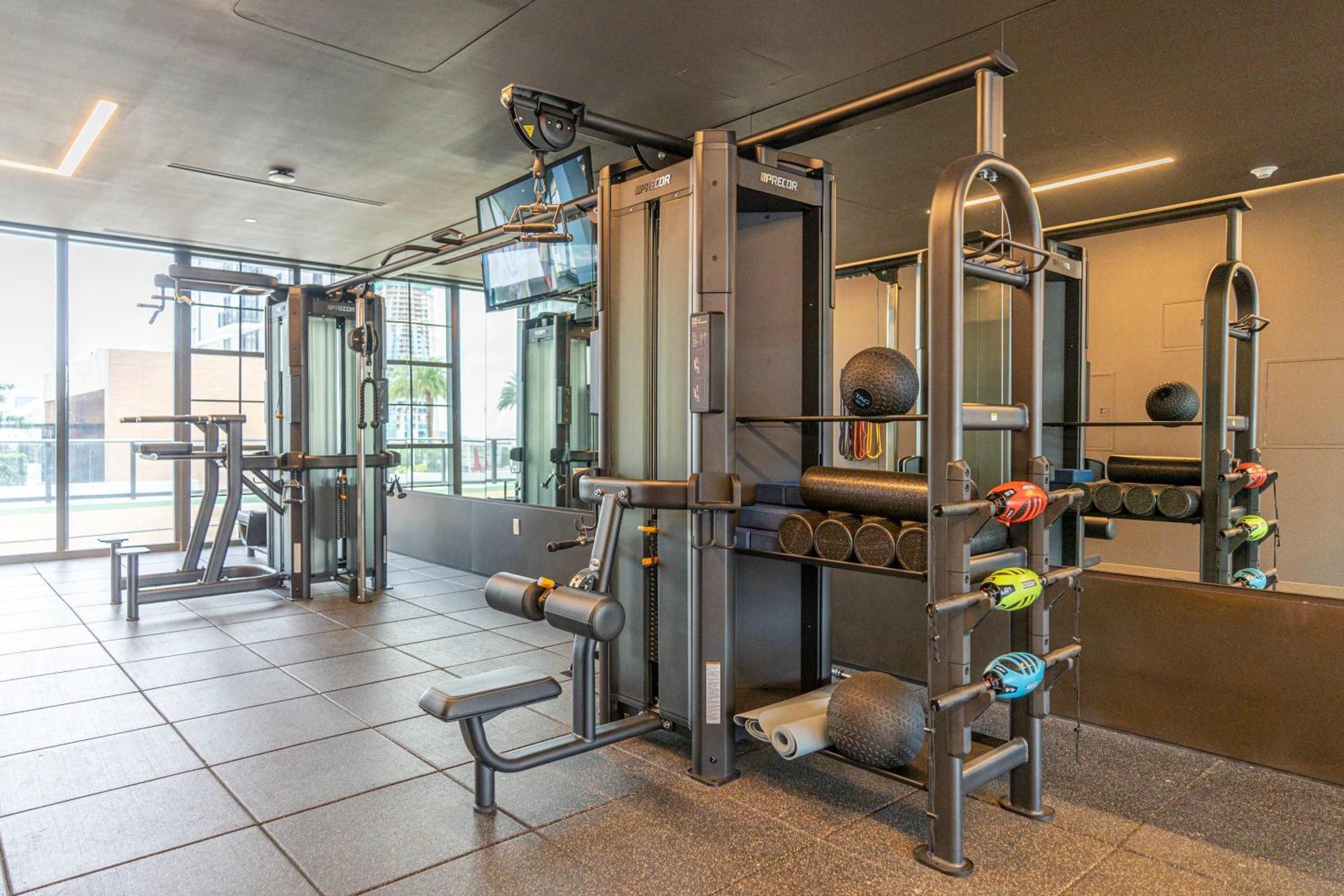 Rumrunner Downtown Pool Gym Full Service Tower Hébergement de vacances Miami