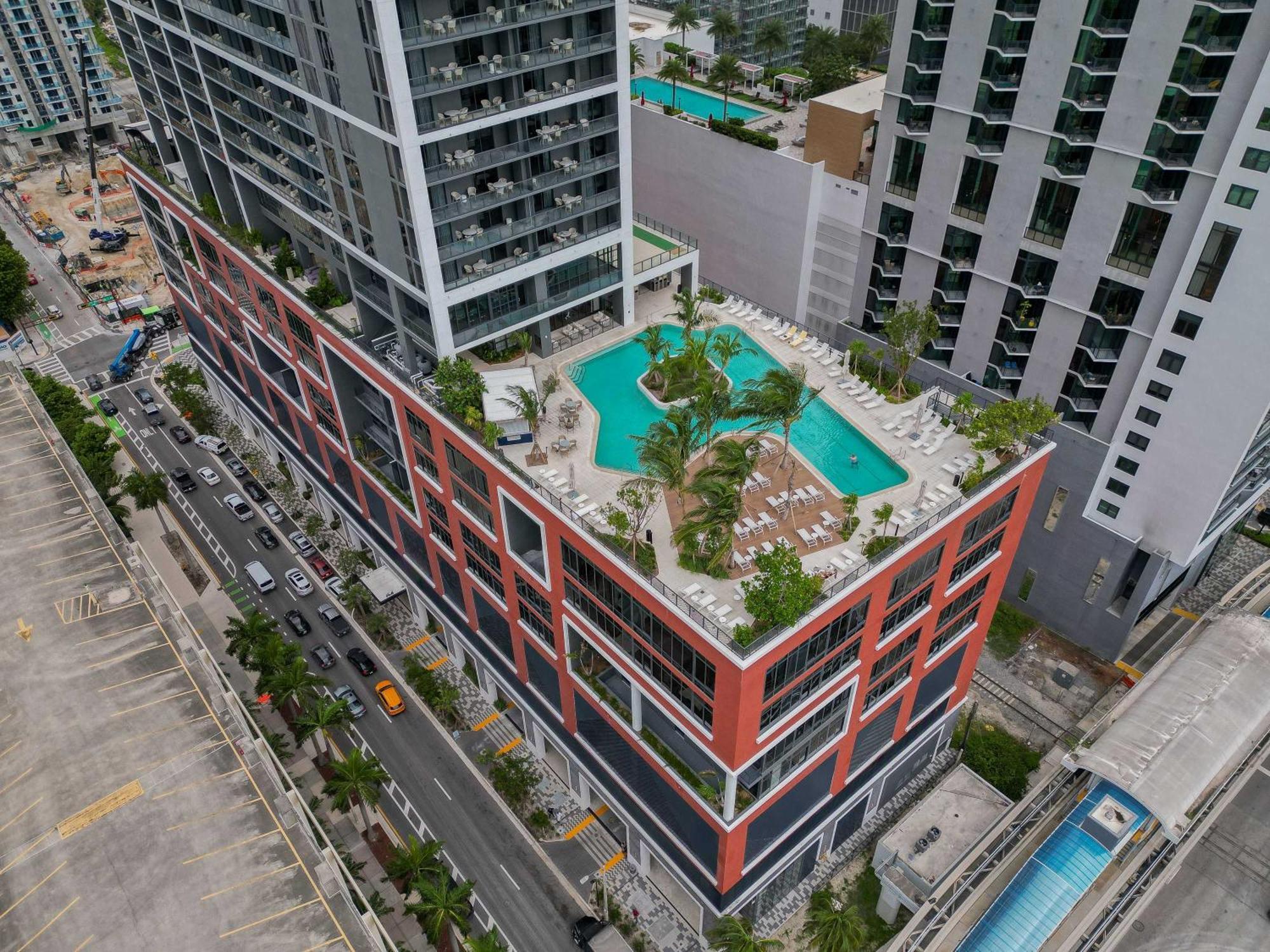 Hébergement de vacances Rumrunner Downtown Pool Gym Full Service Tower